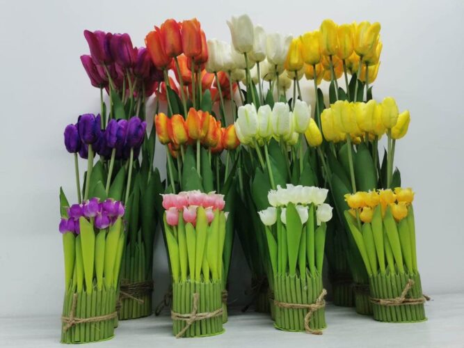 Tulipanes artificiales
